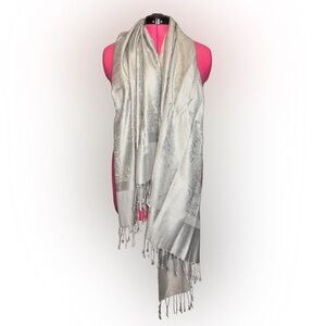 Pashmina Elegant Silver and Gray Scarf